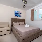 شقة Alexandros Mini بيريسا
