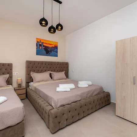Lejlighed Alexandros Mini Perissa (Santorini)