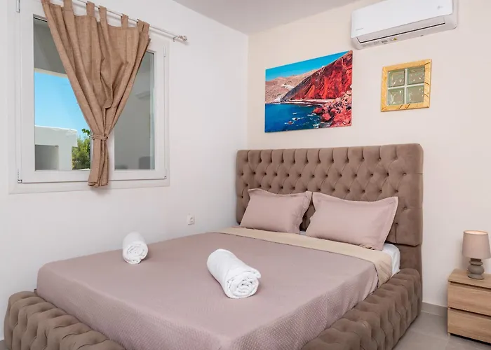 Alexandros Mini * Perissa (Santorini)